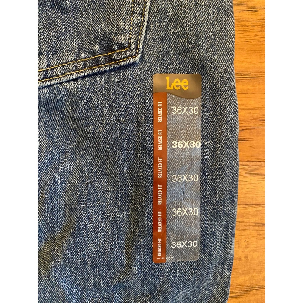 Lee Mens Relaxed Fit Straight Leg Jeans Medium Wash 36x30 New With Tags - Picture 5 of 8